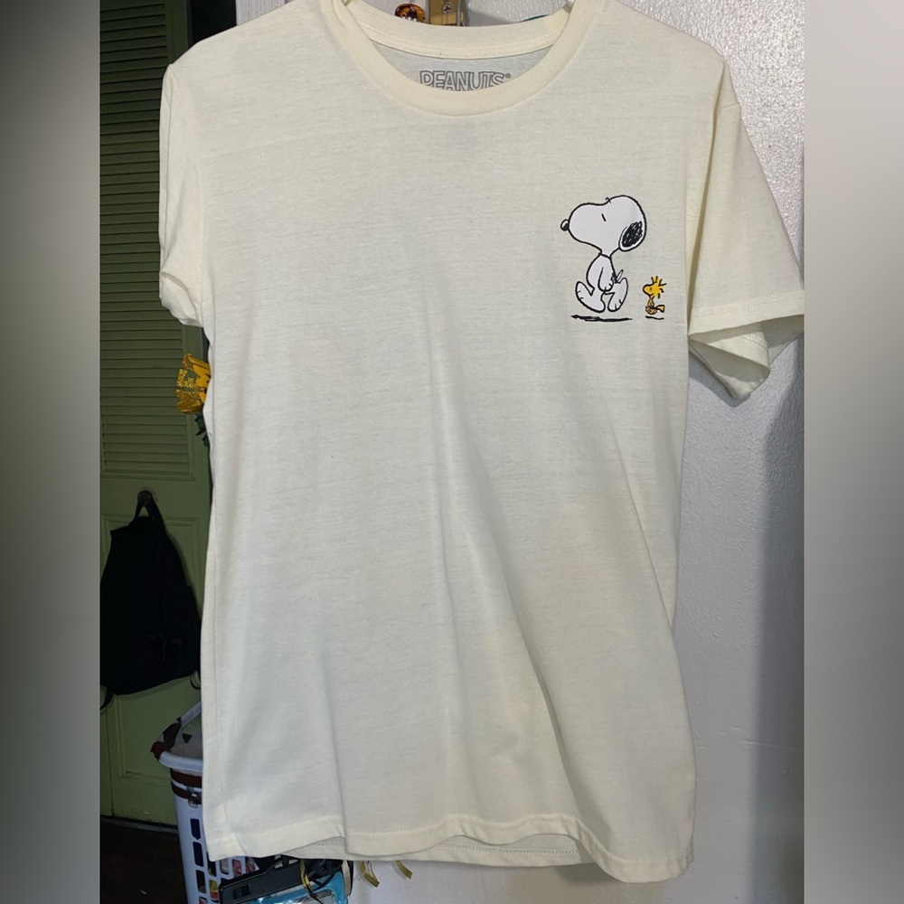 Cute Charliebrown shirt!